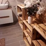 度假居 Ferienhausweseby