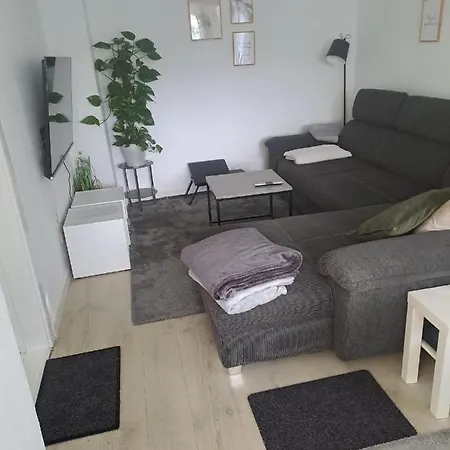 度假居 Ferienhausweseby